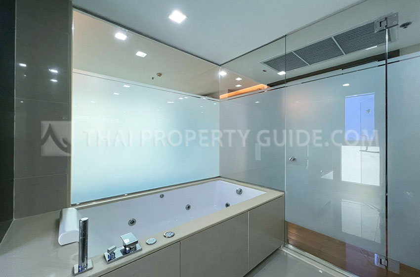 Condominium in Sathorn 